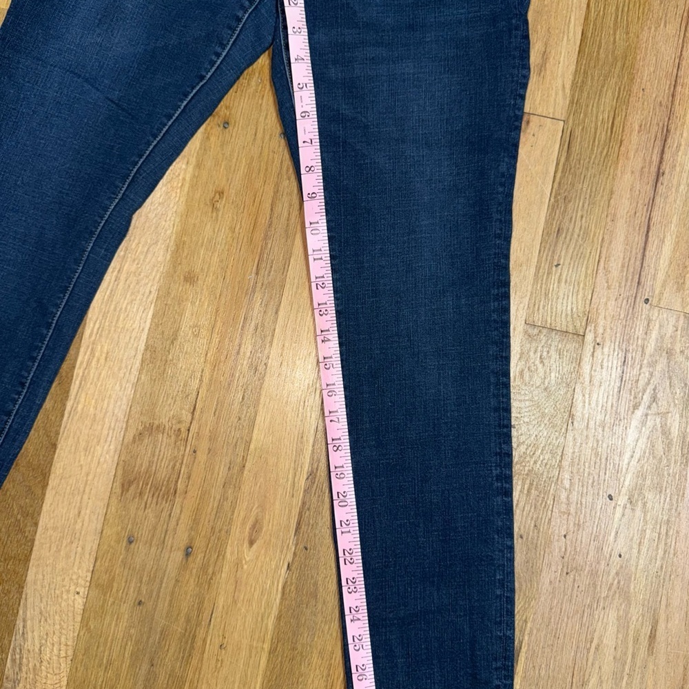 Classic Blue Women's Jeans - Picture 7 of 7